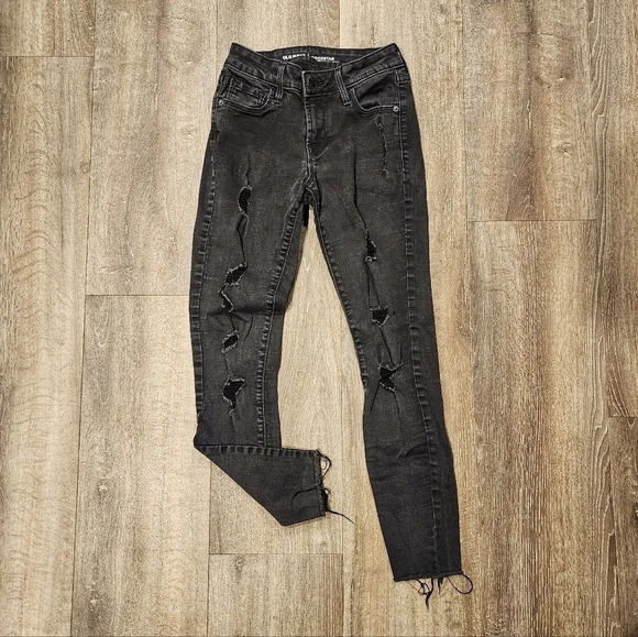 Old Navy Mid Rise Rockstar Black Distressed Jean - Picture 1 of 7